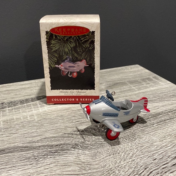Hallmark | Kiddie Car Classics: Murray Airplane (1996) - Keepsake Ornament - Picture 1 of 14
